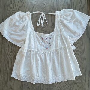 Old Navy Embroidered Peasant Eyelet Blouse